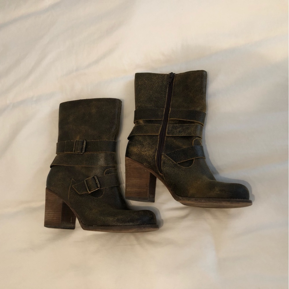 Charles by Charles David distressed leather boots size 7